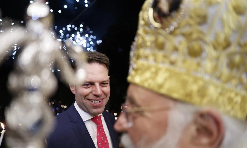 Μητροπολίτης Κέρκυρας: Το αιχμηρό αναστάσιμο μήνυμα ενώπιον Κασσελάκη και η αντίδρασή του